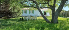 Nice house with garden 500m from the beach